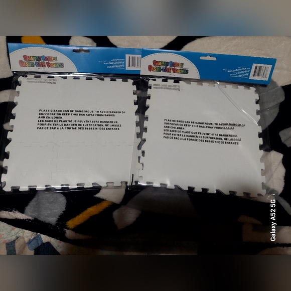 2 foam puzzles - Picture 2 of 4